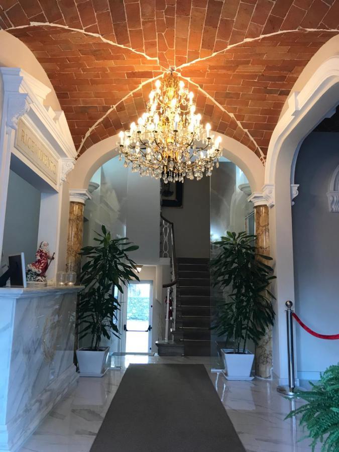 Hotel Paola Altopascio Kültér fotó
