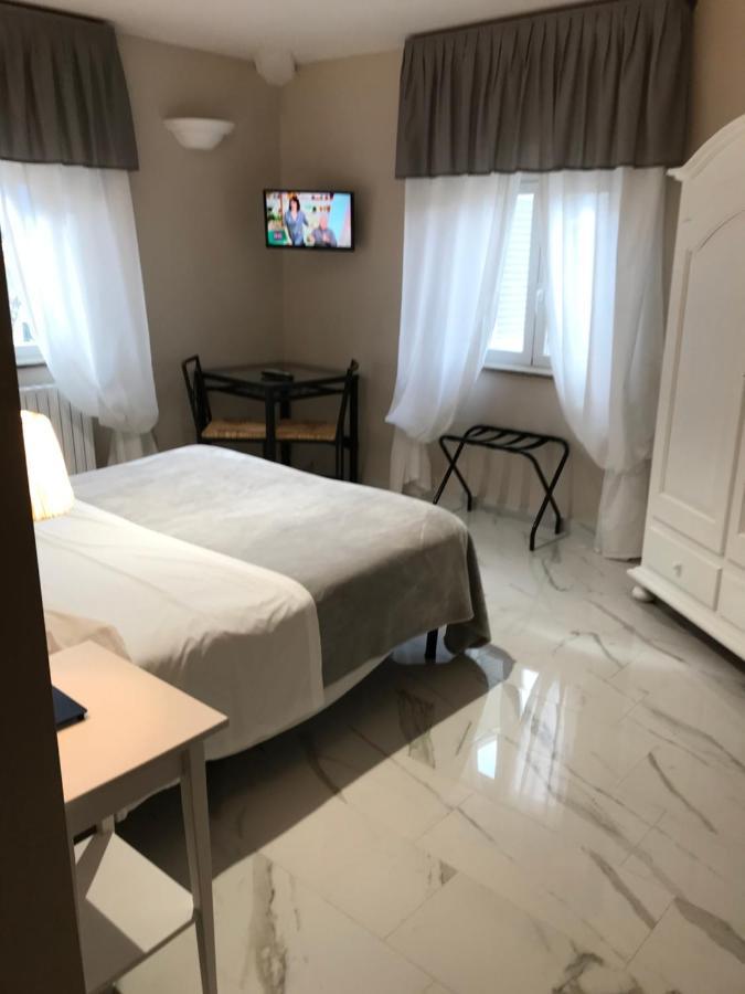 Hotel Paola Altopascio Kültér fotó