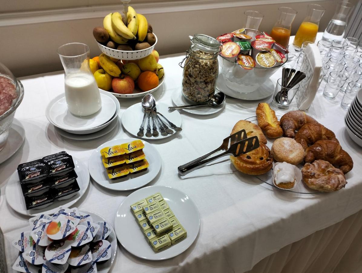 Hotel Paola Altopascio Kültér fotó
